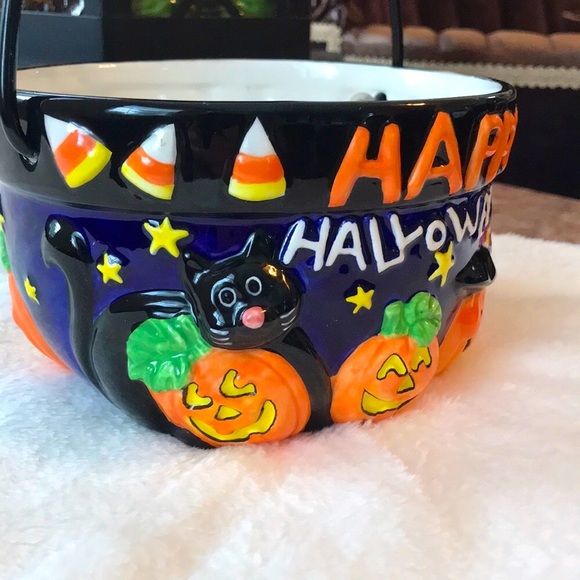 Other - “HAPPY HALLOWEEN” Ceramic Candy Bucket